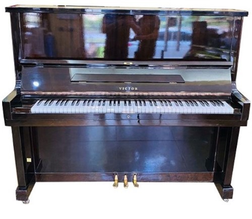 Piano Victor V200